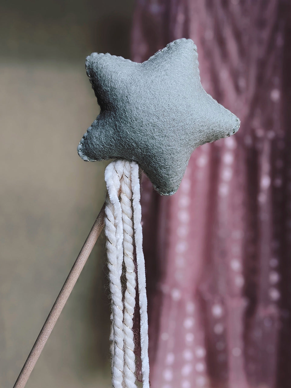 Star Wand, Dusty Green