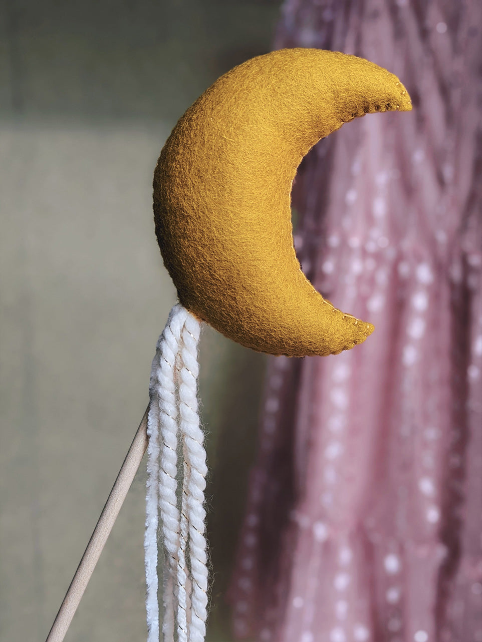Moon Wand, Mustard