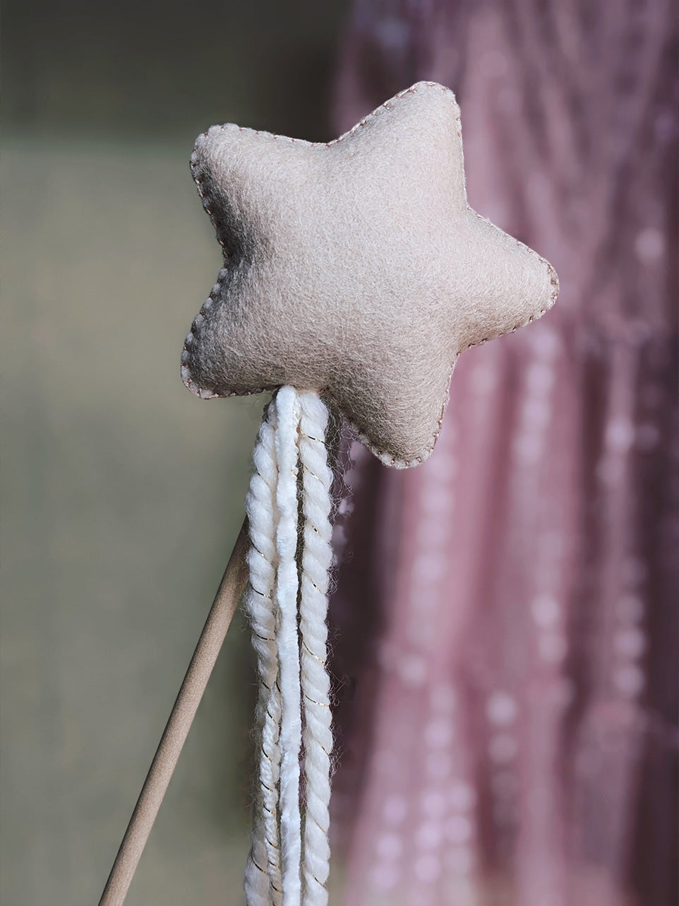 Star Wand, Almond