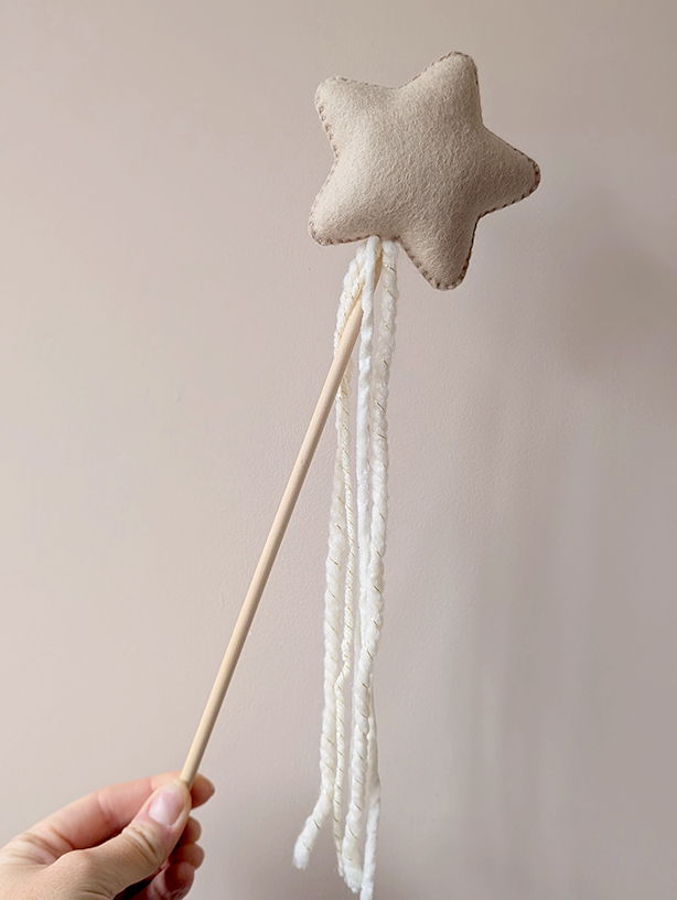 Star Wand, Almond