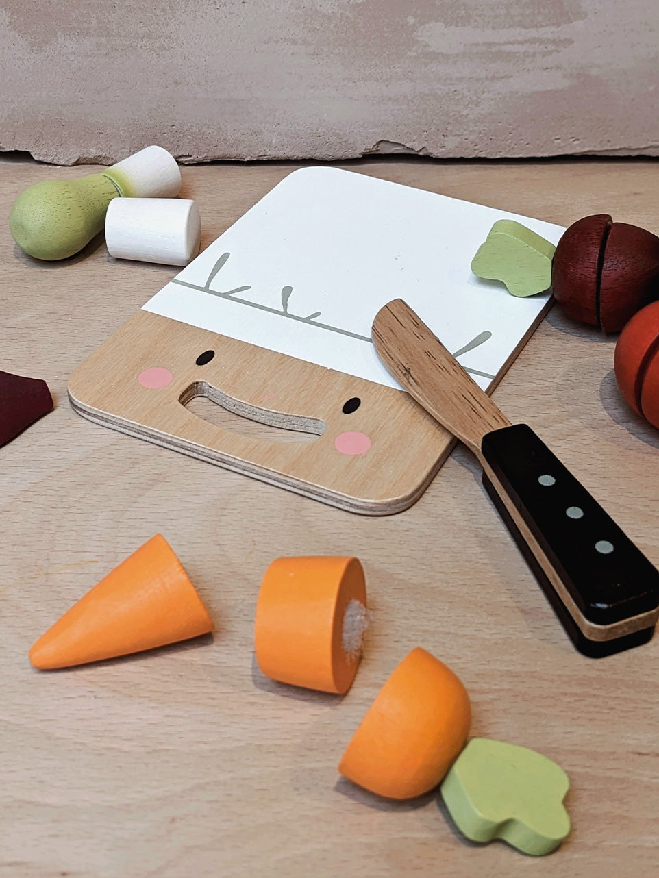 Mini Chef Chopping Board & Vegetables Set